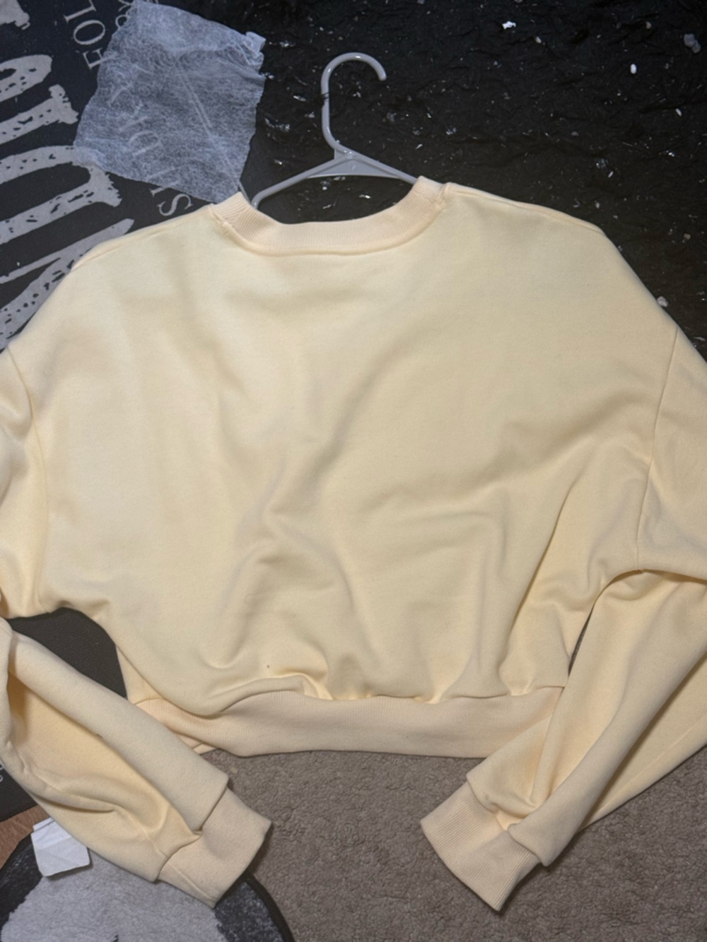 ALO BUTTER YELLOW CROP ACCOLADE - Picture 3 of 3